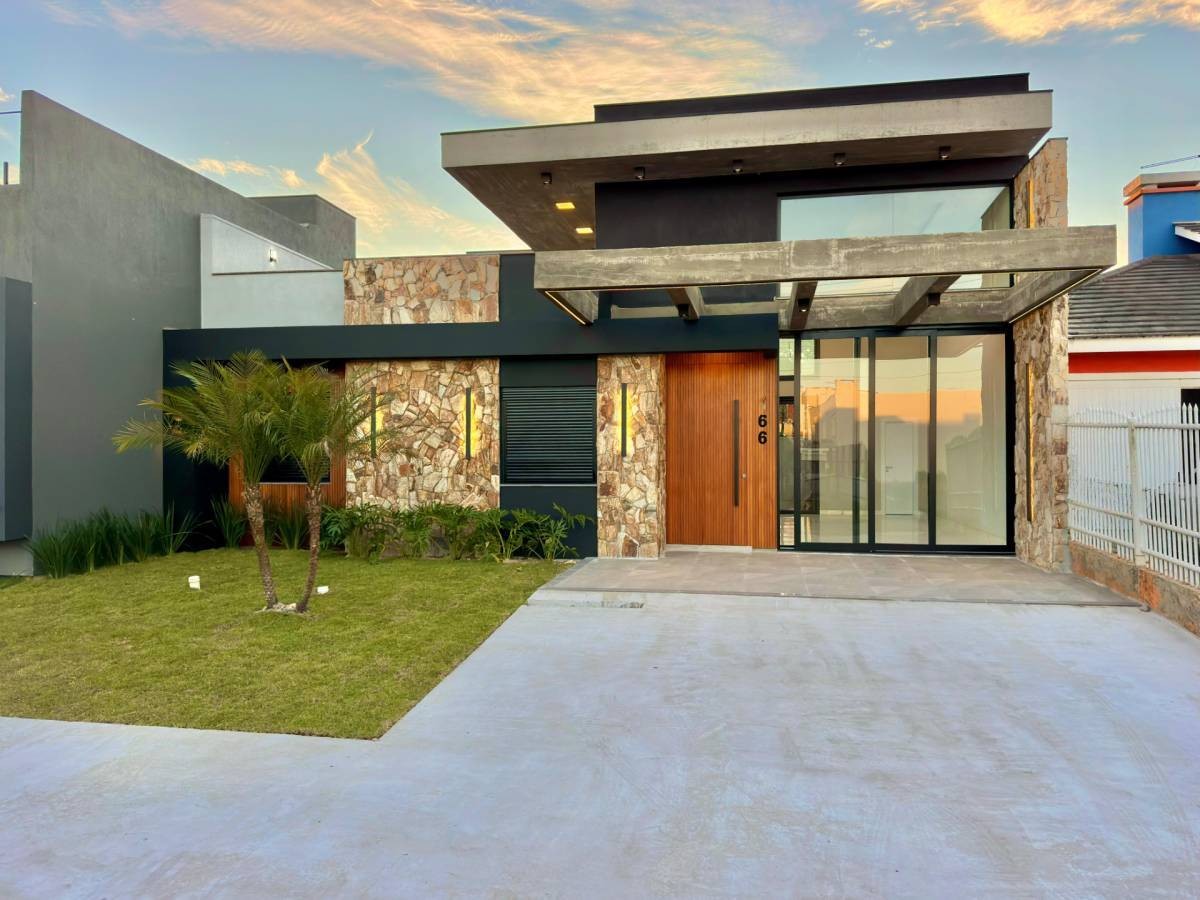 Casa 3 dormitórios para venda, Zona Nova em Capão da Canoa | Ref.: 304