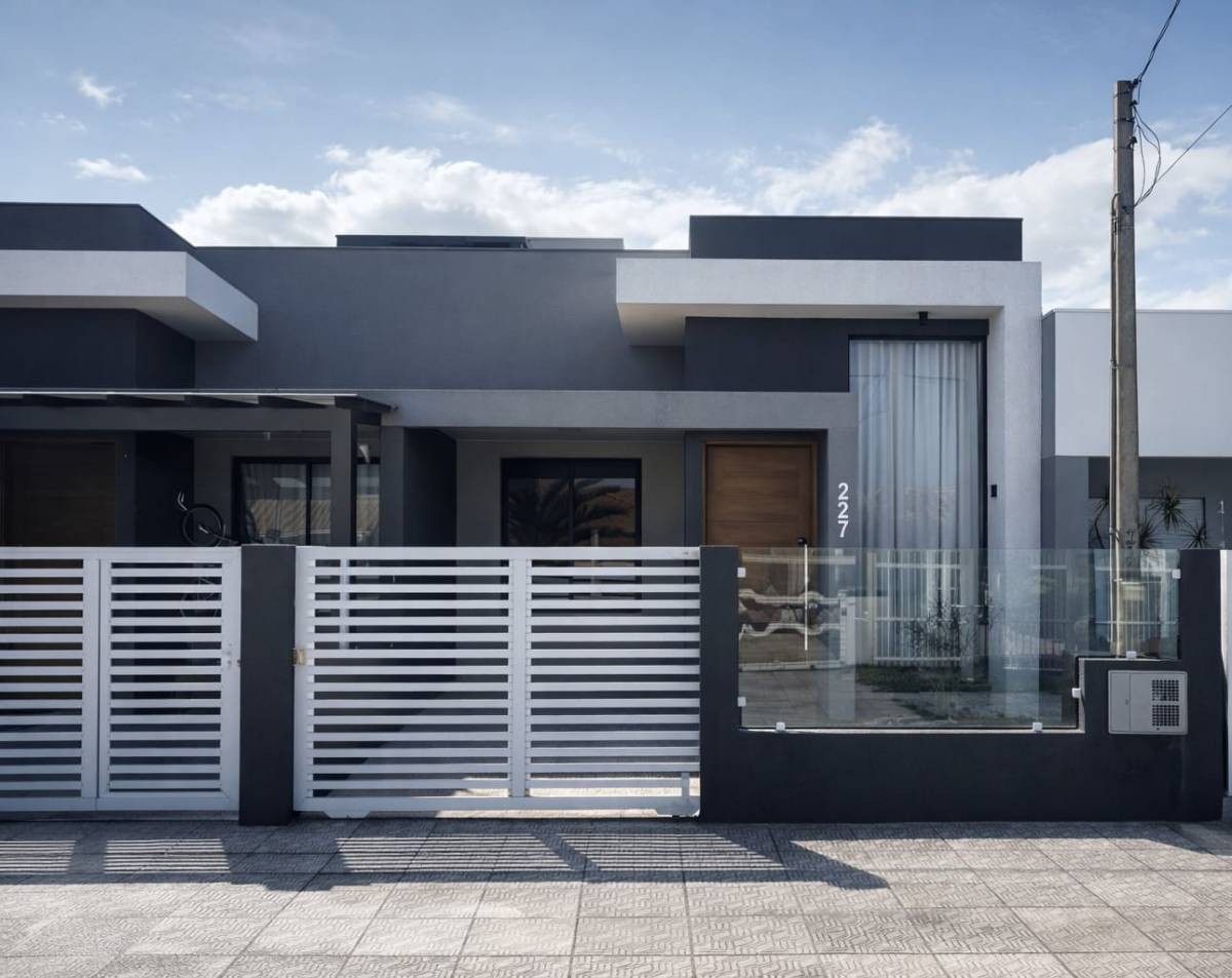 Casa 2 dormitórios para venda, Zona Nova em Capão da Canoa | Ref.: 305