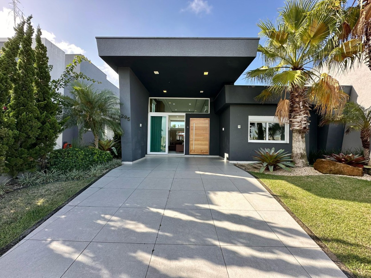 Casa em Condomínio 4 dormitórios para venda, Parque Antártica em Capão da Canoa | Ref.: 324