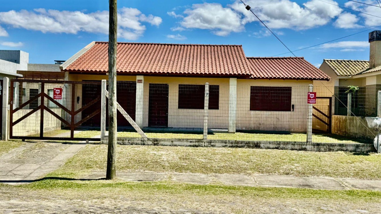 Casa 2 dormitórios para venda, Zona Nova em Capão da Canoa | Ref.: 390