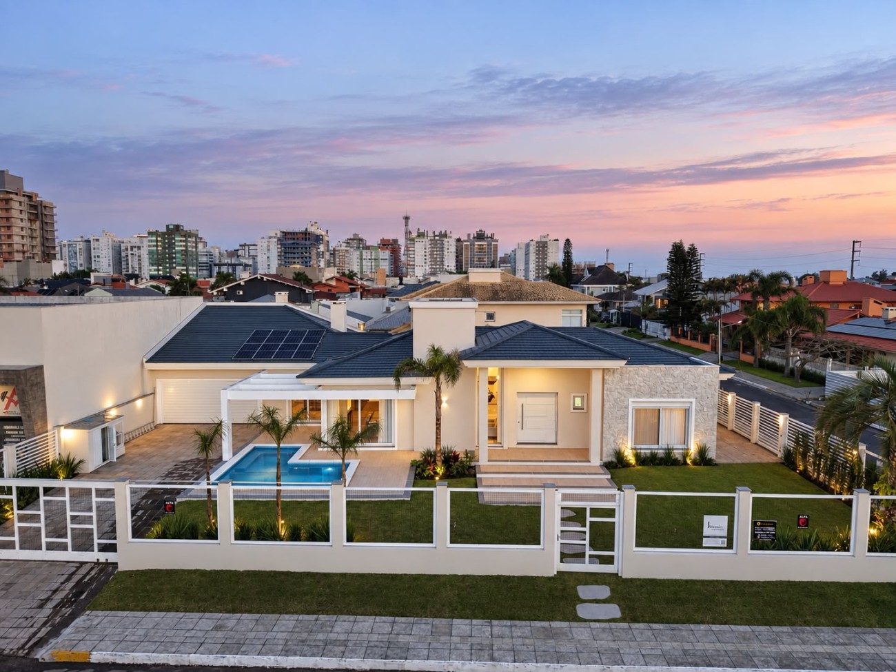 Casa 3 dormitórios para venda, Girassol em Capão da Canoa | Ref.: 510